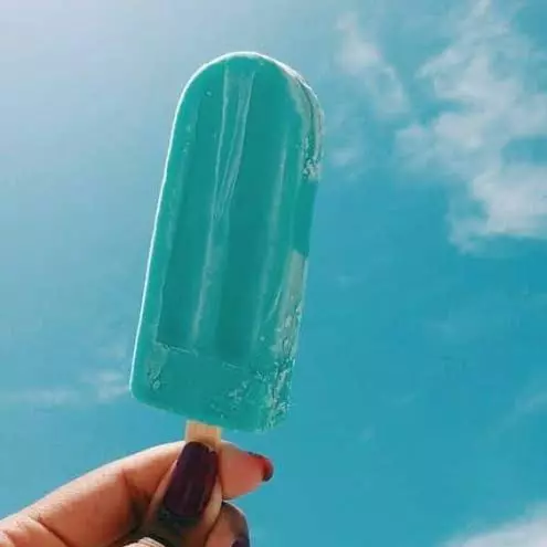 Picolé de céu azul