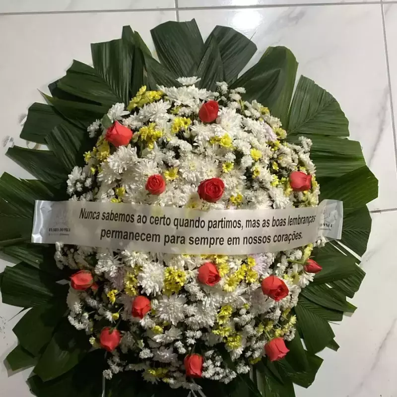 Coroa flores do campo e rosas