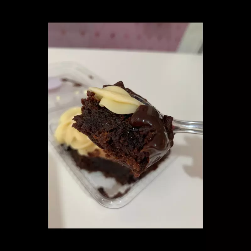 Brownie ninho e chocolate