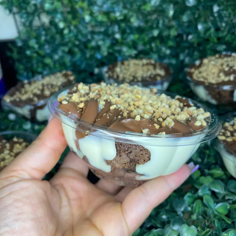 Escondidinho brownie c creme avelã