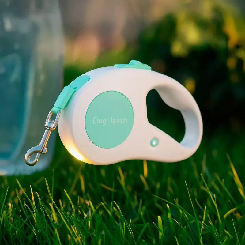 CORREA RETRÁCTIL CON LUZ