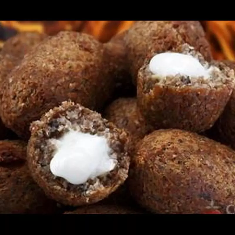 Bolinho de Kibe Recheado com Queijo