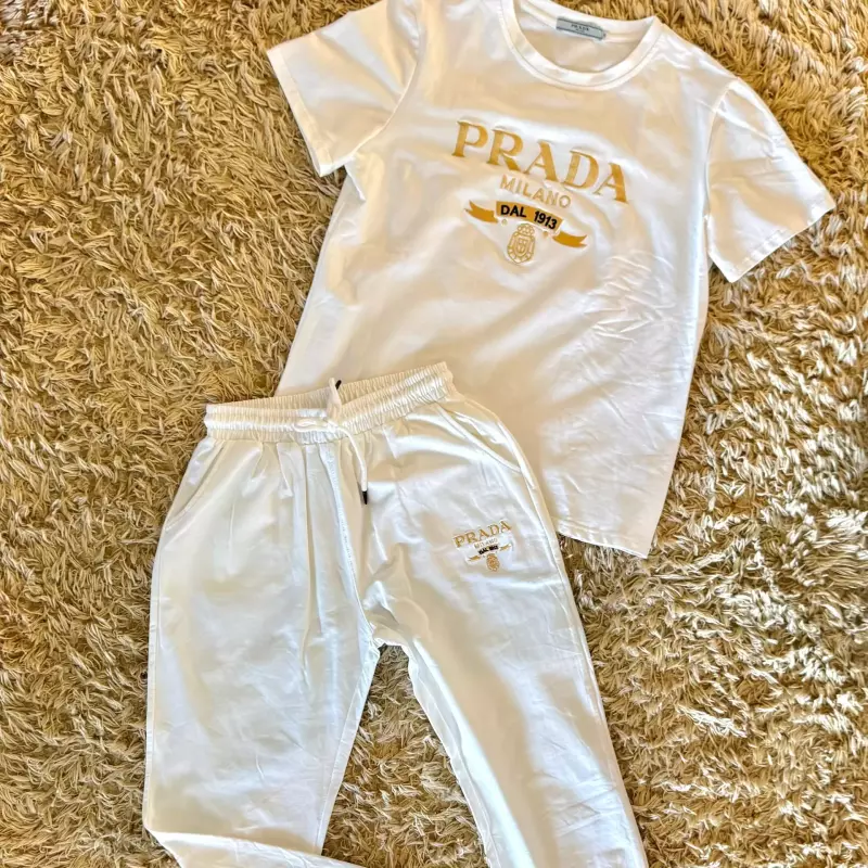 SET PRADA