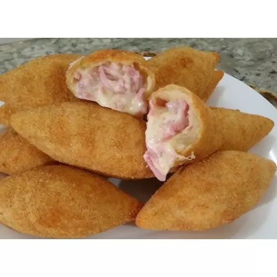 Croquete de presunto com queijo