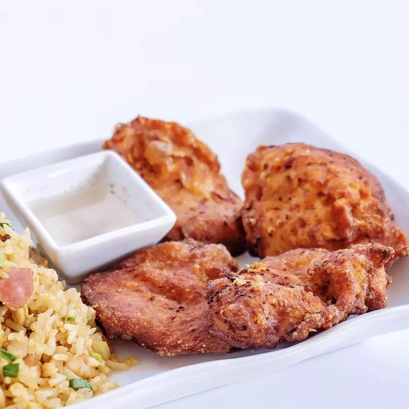 M14-Chicharron de pollo + Chaufa