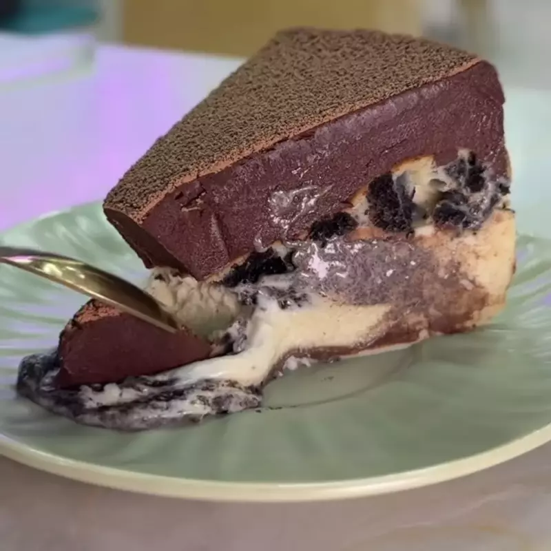 CHEESECAKE DE OREO 奥利奥慕斯芝士蛋糕