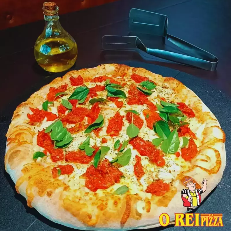 Pizza Tomate Seco com Champignon