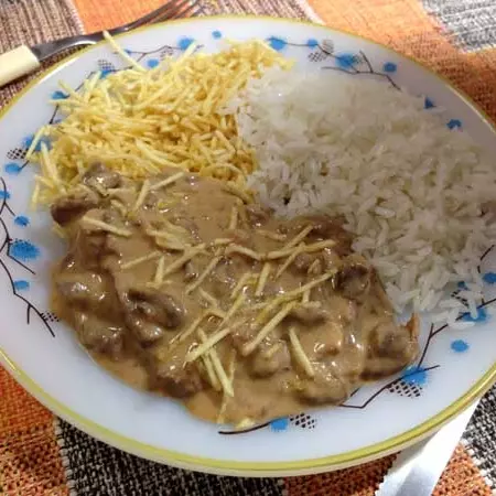 Strogonoff De Carne