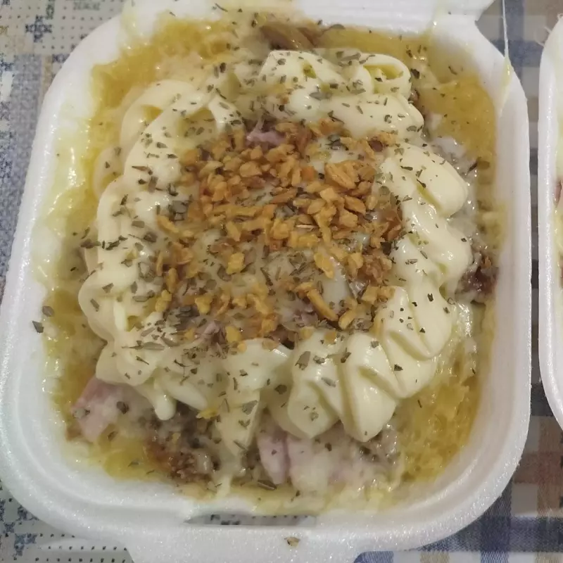 Batata recheada Queijo com presunto