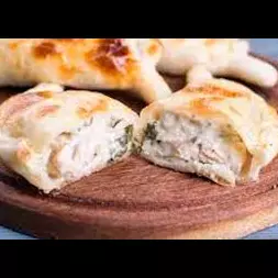 Empanada de pechuga cremosa