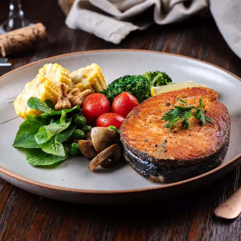 SALMAO & LEGUMES