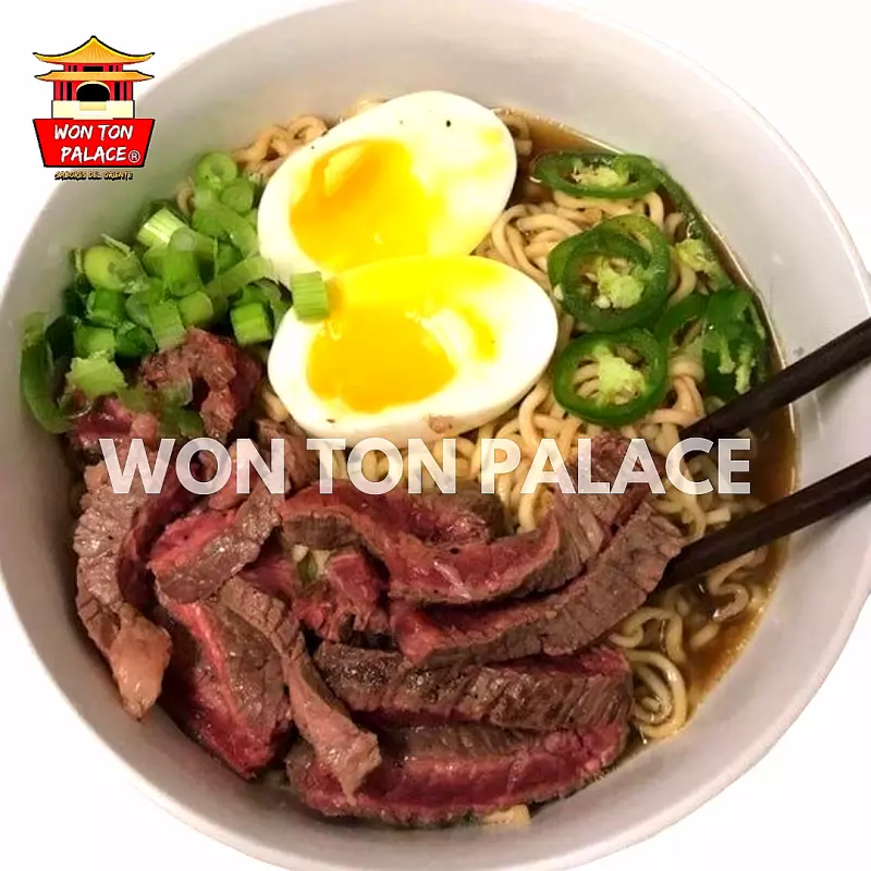 SOPA LO MEIN (RAMEN) DE RES SALTEADA