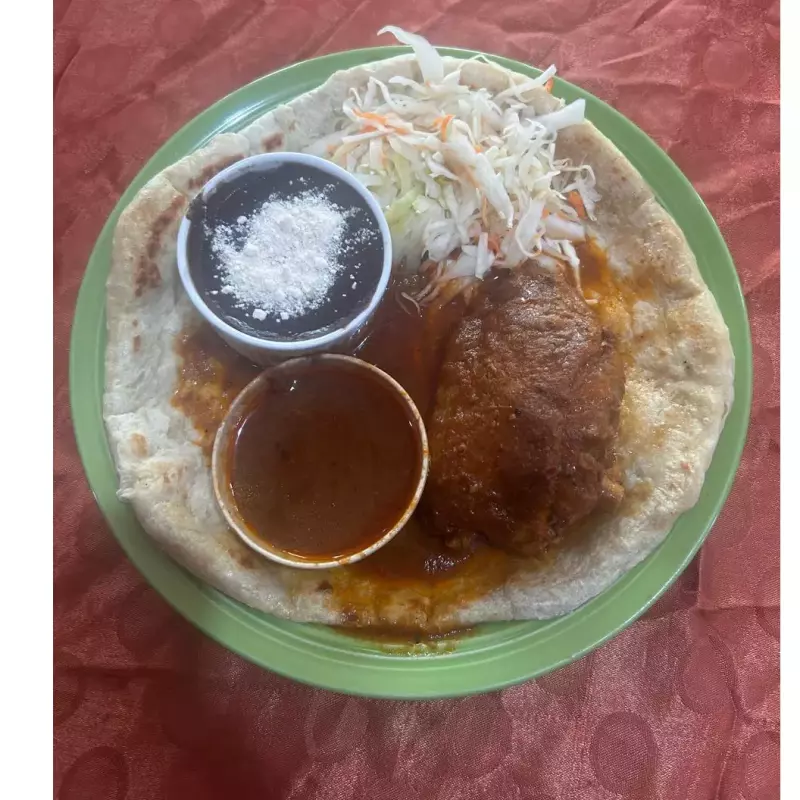 TORTILLA DE HARINA CON HORNEADO