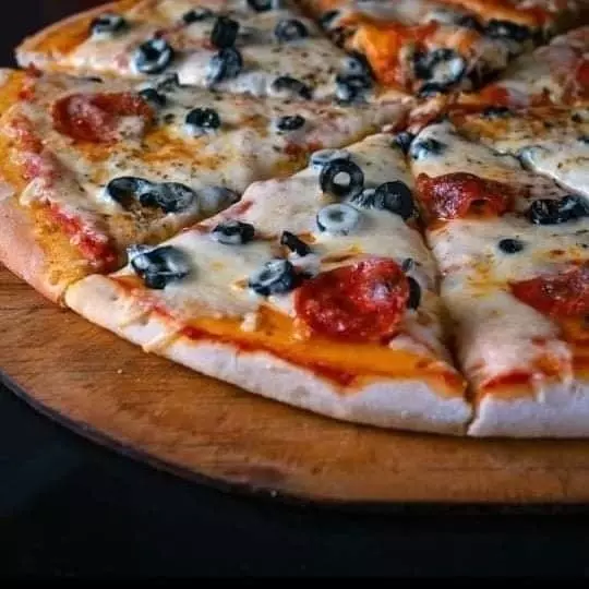 Pizza 3 ingredientes "a elección"
