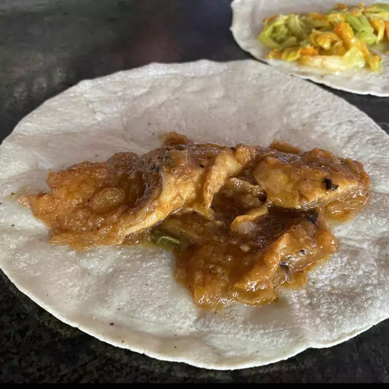 Empanada de chicharrón.