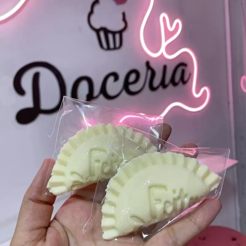 PASTEL DE LEITE COM NUTELLA