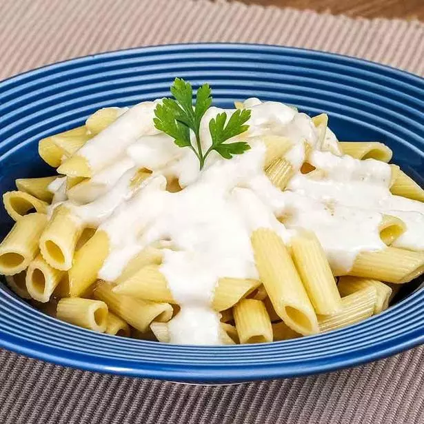 Macarrão  Molho Branco (M)