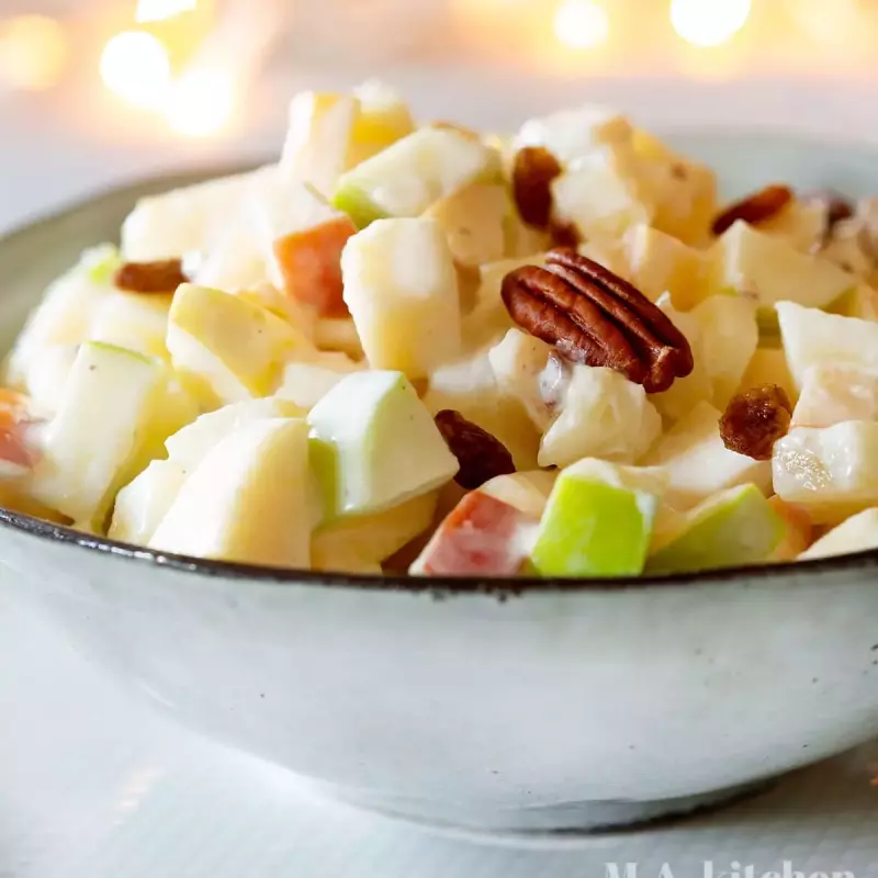 ENSALADA DE MANZANA (LITRO)