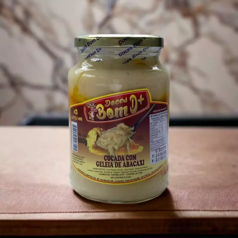 Cocada cremosa c/ geleia de abacaxi