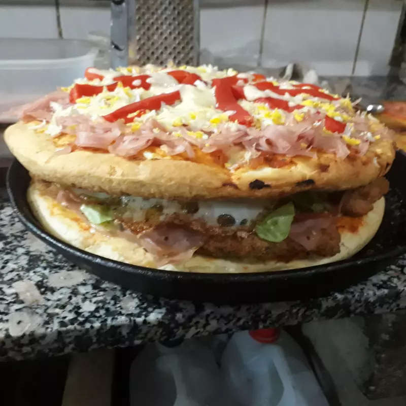 Pizzaneza o hamburpizza