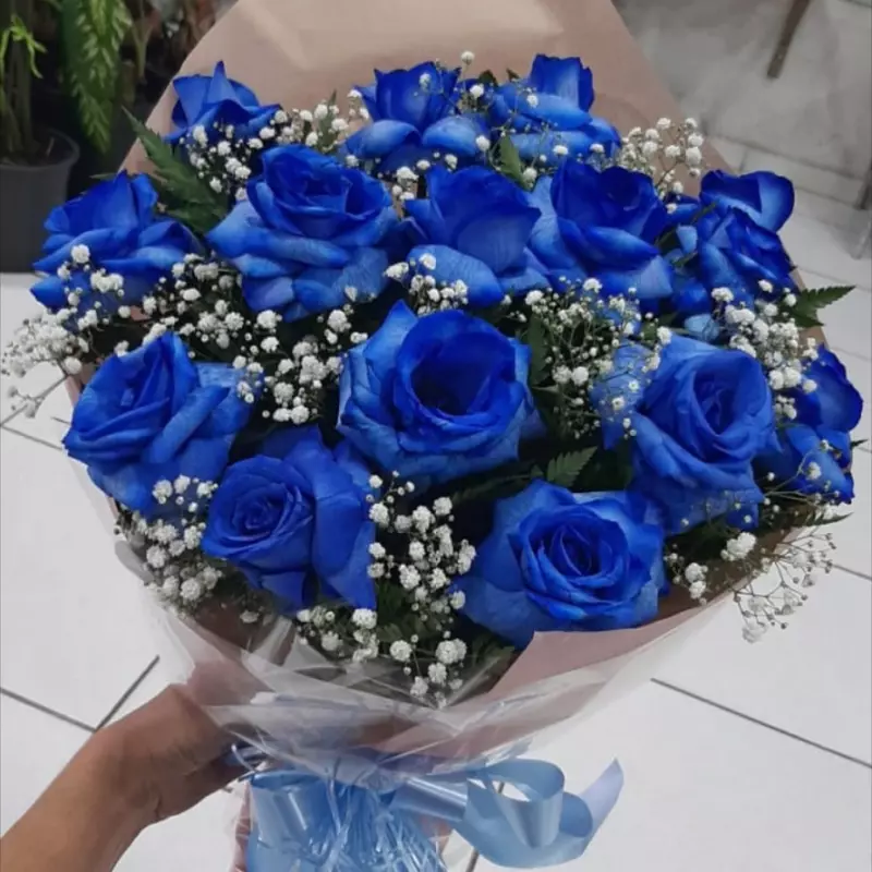buuqe de rosas azuis