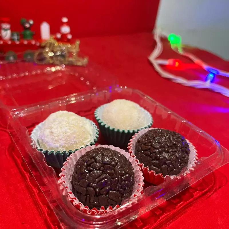 04 un. Brigadeiro gourmet e ninho