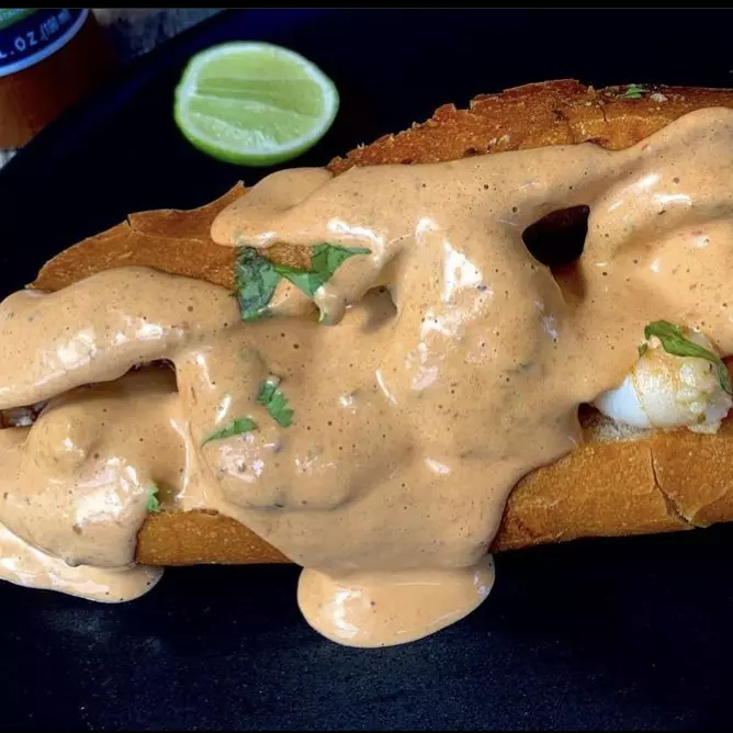 Torta ahogada de camarón