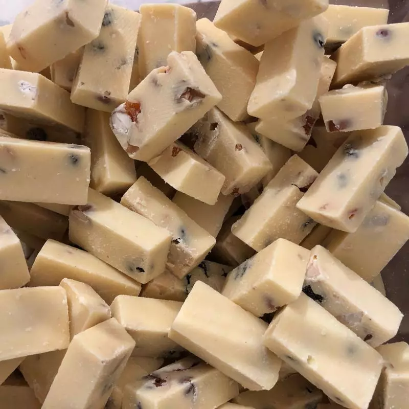 Barrinha chocolate branco mix nuts