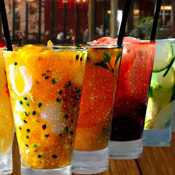 DRINK SEM ÁLCOOL COM FRUTA