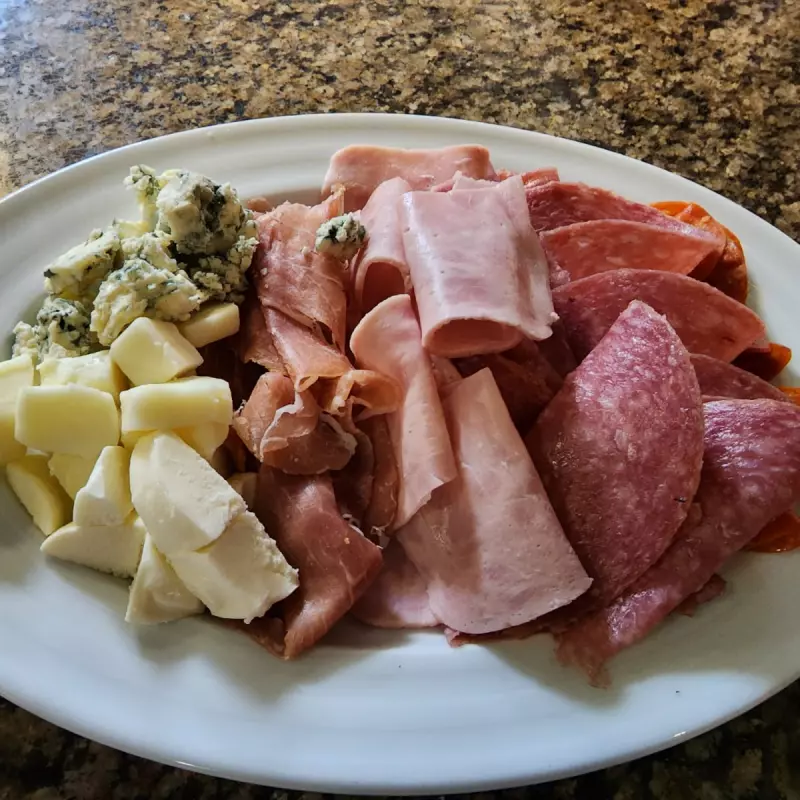 SURTIDO MIXTO DE EMBUTIDOS Y QUESO