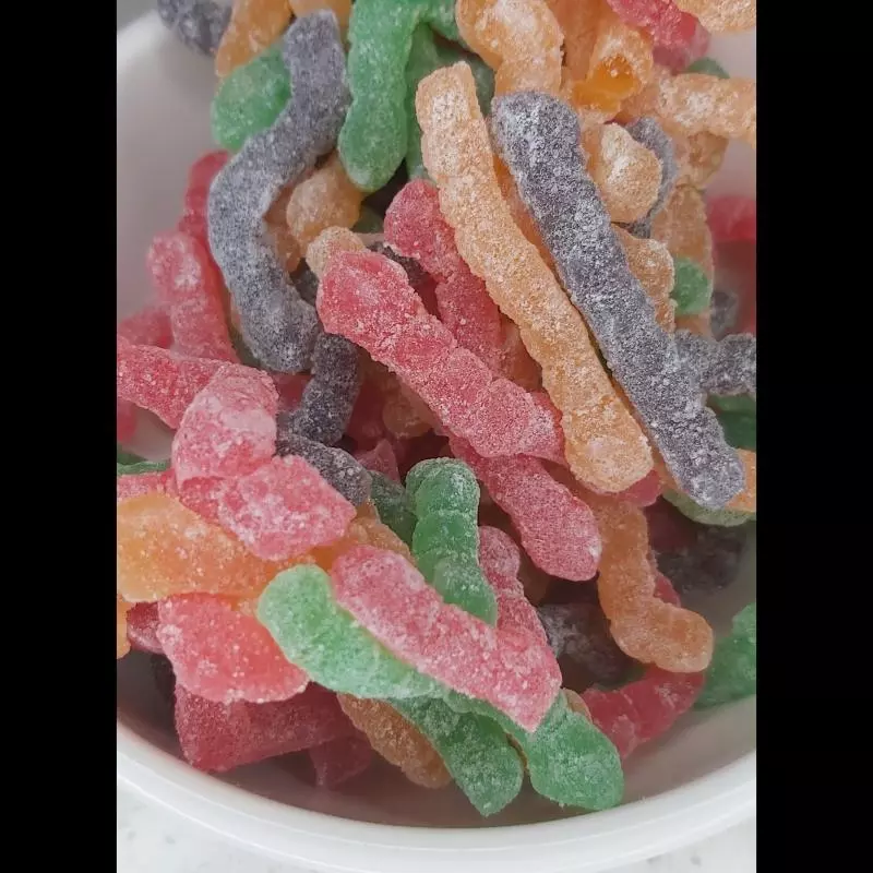 Culebritas ácidas veganas