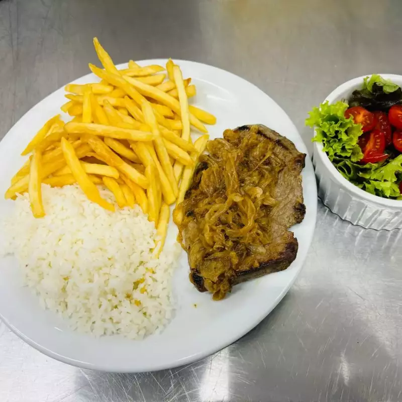 Bife Angus acebolado