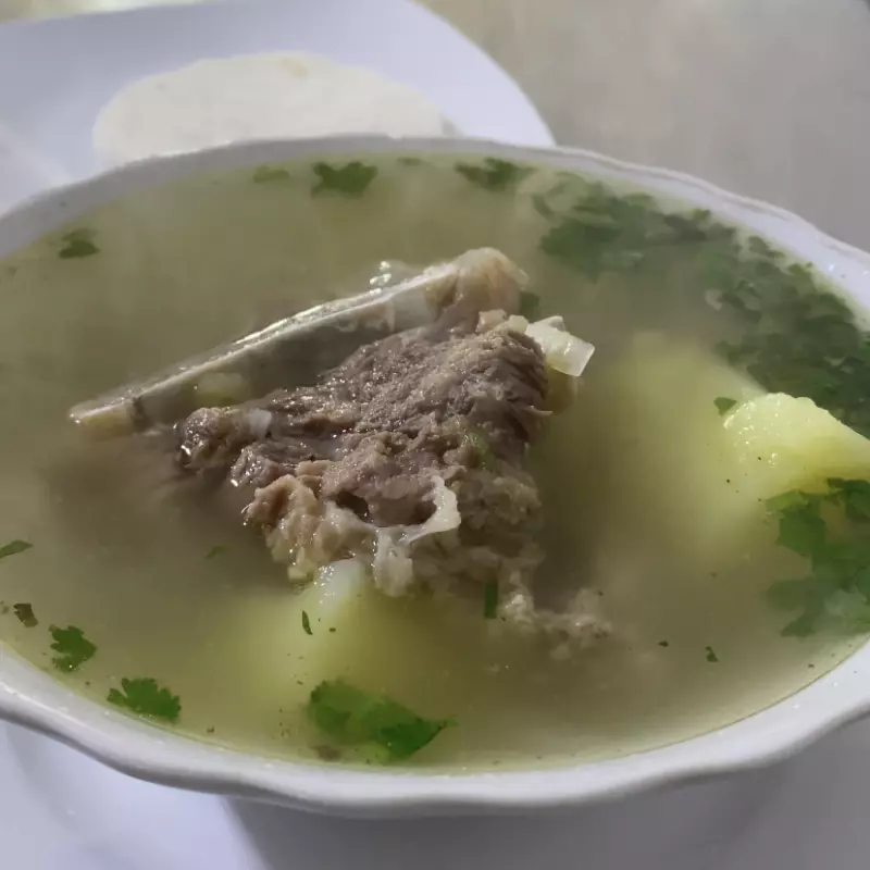Caldo de costilla