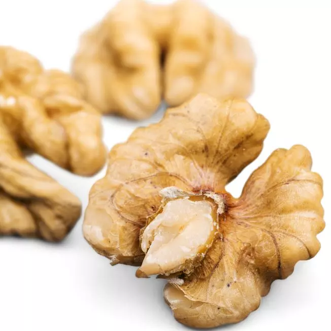 Nuez de castilla (walnut)
