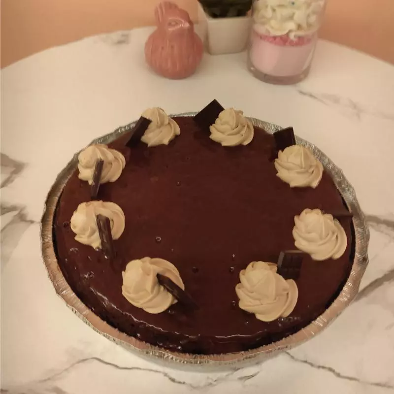 TORTA MOJADA DE CHOCOLATE ENTERA