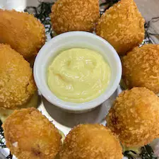 Coxinha de Camarão com Queijo (8un)