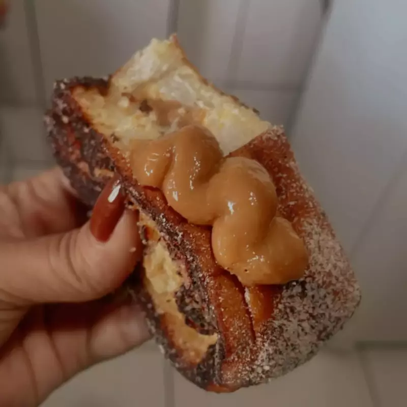 Rabanada recheada Doce de Leite