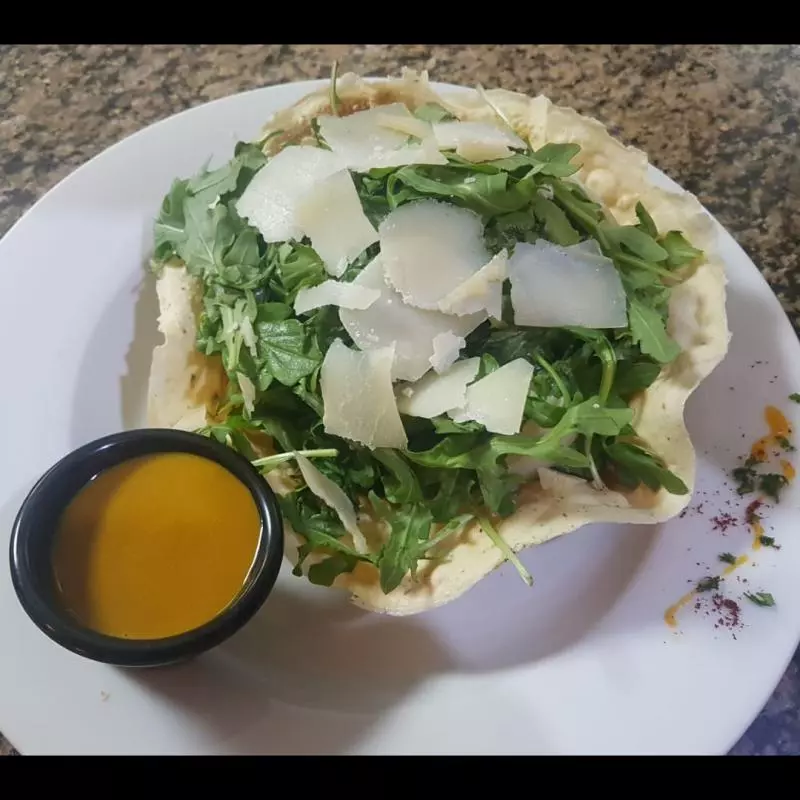 ENSALADA RUGULA Y PARMESANO