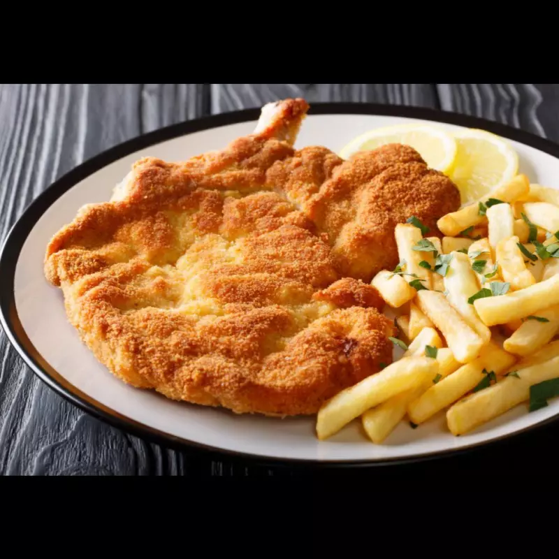 BIFE A MILANESA E FRITAS