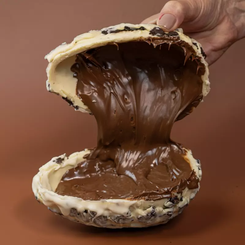 Ovo de Páscoa cravejado