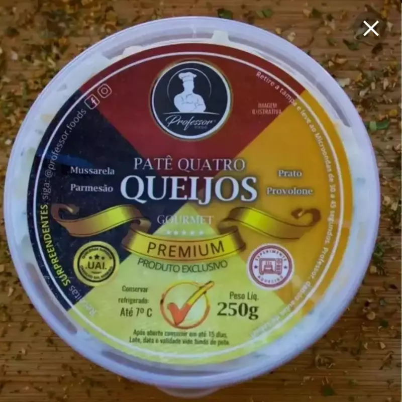 PATÊ DE QUATRO QUEIJOS