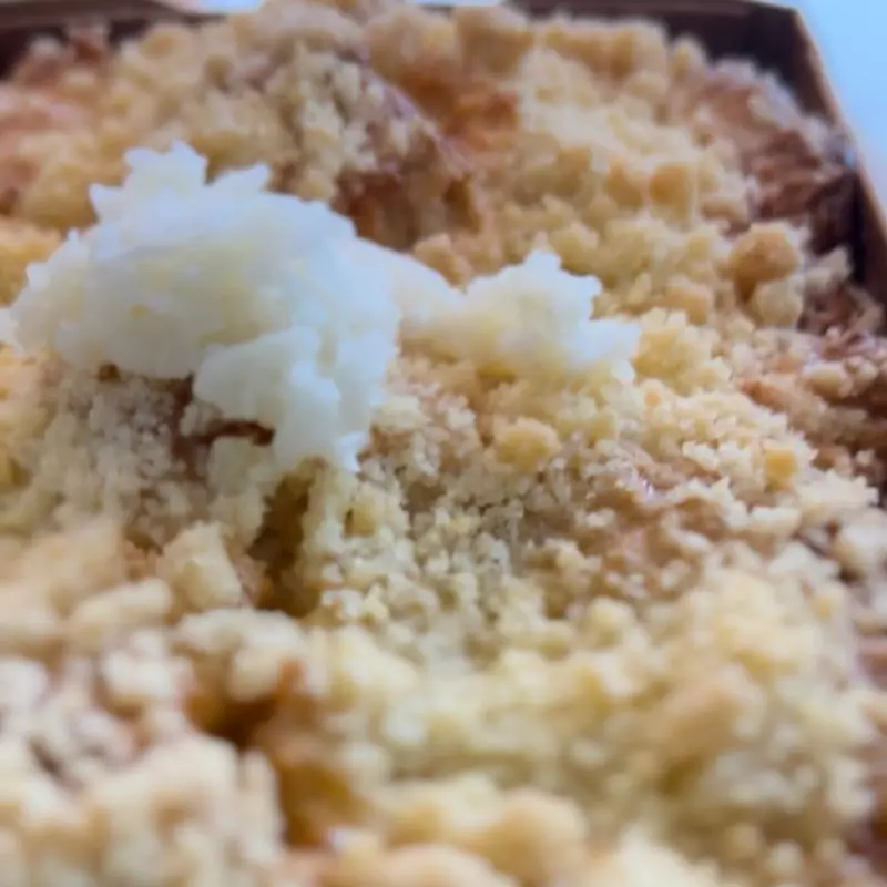 Cuca de Côco com leite condensado