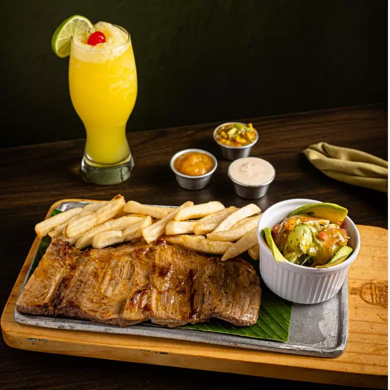BANDEJA DE CARNE AL CARBON