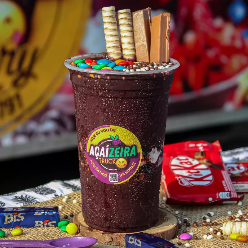 AÇAÍZEIRA NO COPO TRADICIONAL