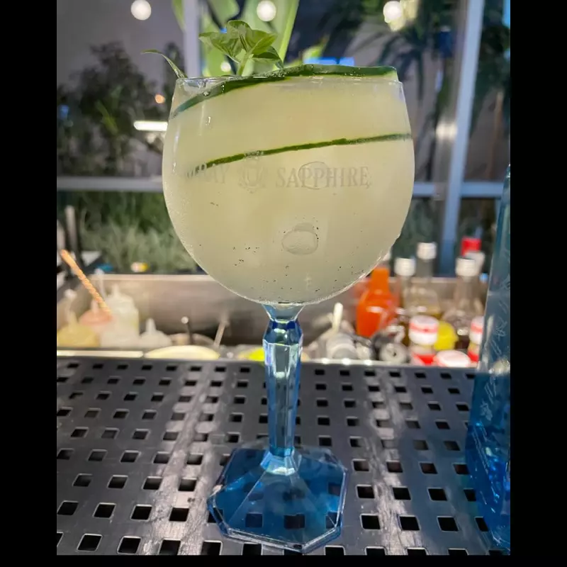 Gin Tônica Bombay Sapphire