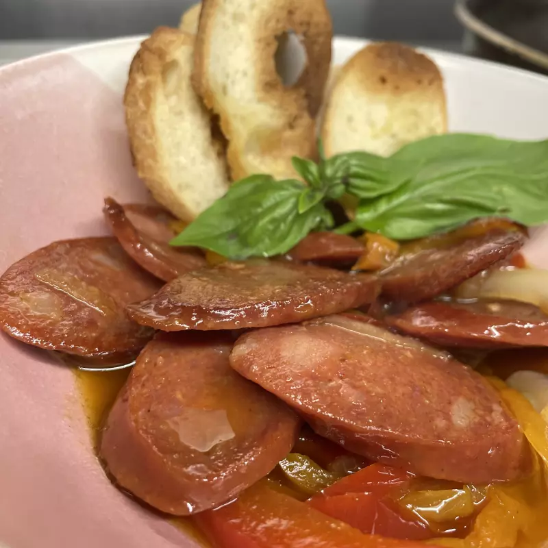 Chorizo al vino