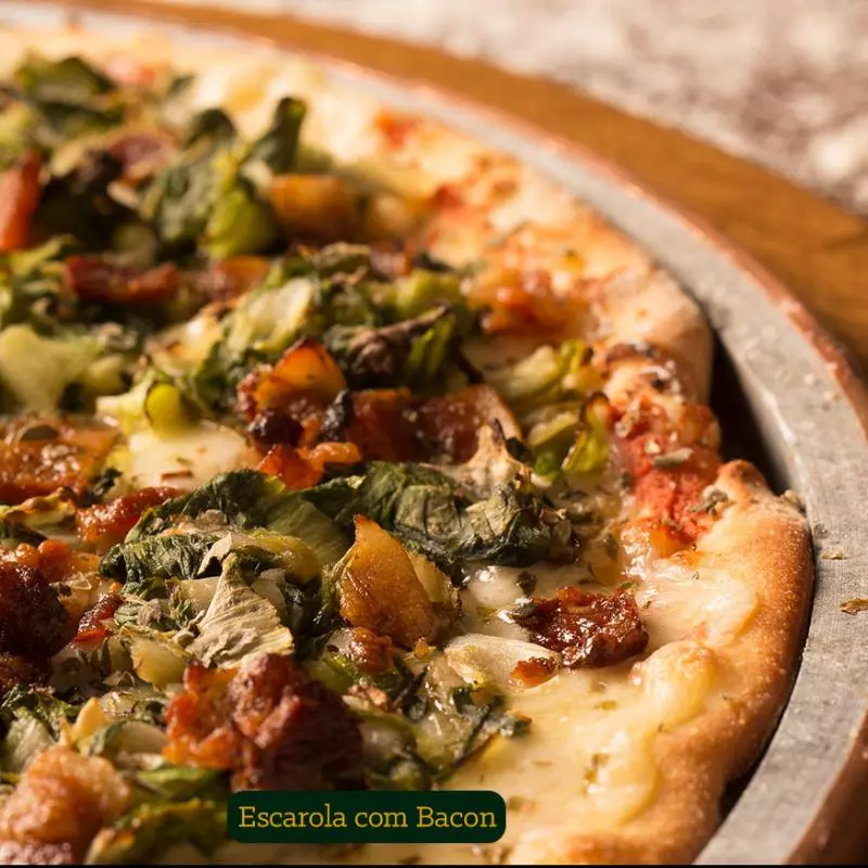 BROTO 4 fatias ESCAROLA COM BACON