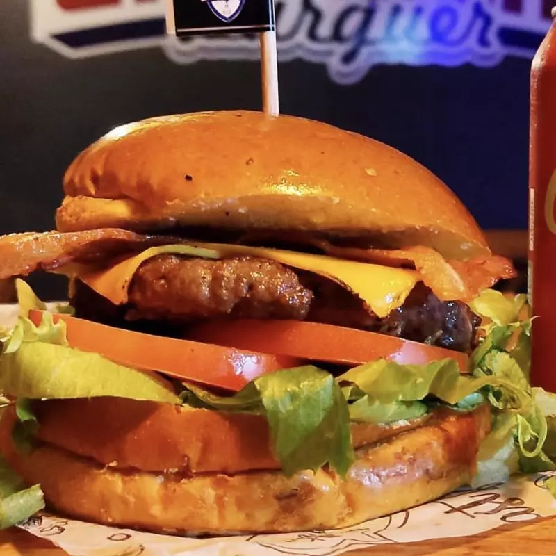 BURGUER SALADA BACON