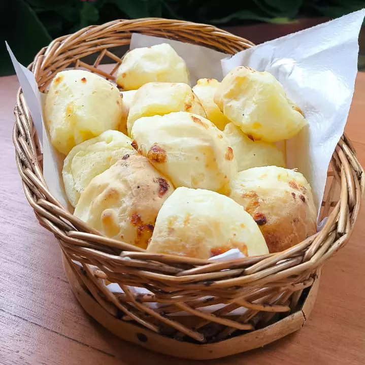 Porção de Pão de Queijo