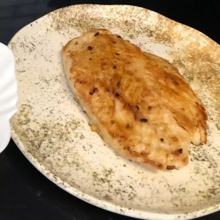 FILÉ DE FRANGO GRELHADO